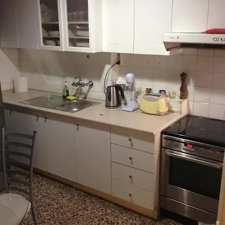 On Stefanou Tatti 1 Appartement *