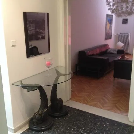 Appartement On Stefanou Tatti 1