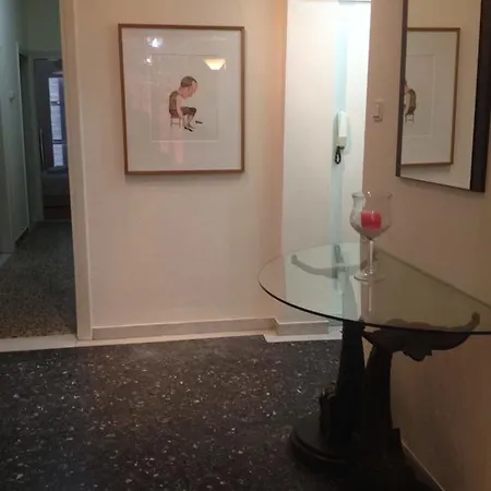 On Stefanou Tatti 1 Appartement